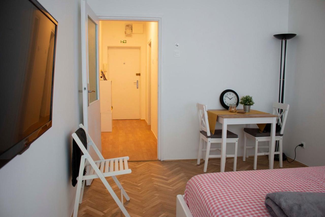 Apartment Plus Zagreb Exterior photo